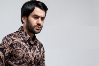 Qazaxıstanlı bloqer Üzeyir Mehdizadənin ifasına valeh oldu - VİDEO