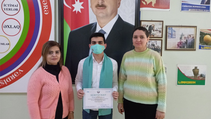 UNİCEF lənkəranlı şagirdləri mükafatlandırıb