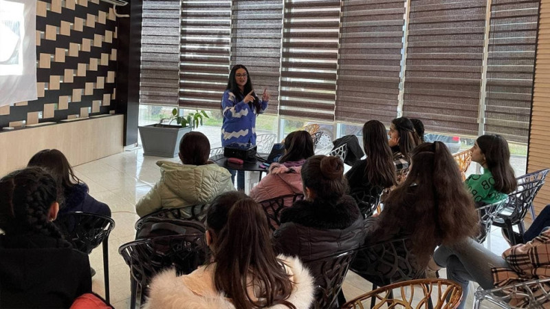 Lənkəranda Mənim hüquqlarım adlı təlim keçirilib