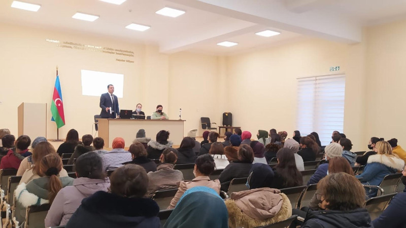 Lənkəranda valideynlərin hüquqlarını öyrədə biləcək konfrans keçirilib