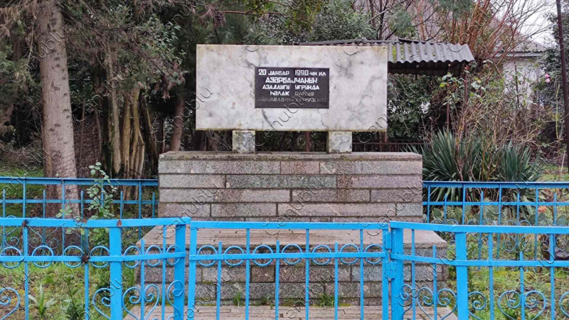 Azərbaycanda 20 yanvar şəhidlərinin xatirəsinə ilk abidə