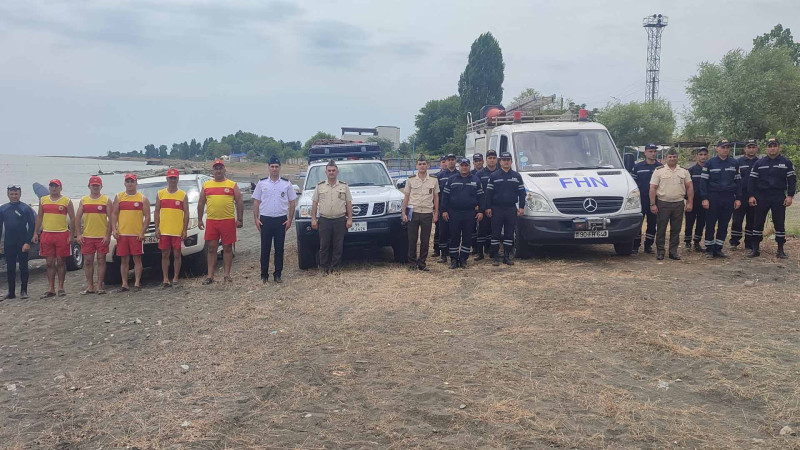 Xilasedicilərin sularda təhlükəsizliyin təmin edilməsi ilə bağlı təlim keçirilib