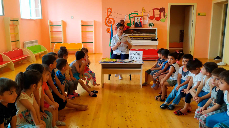 Astara: balaca fidanlar üçün “Nağıl saatı” təşkil olunub