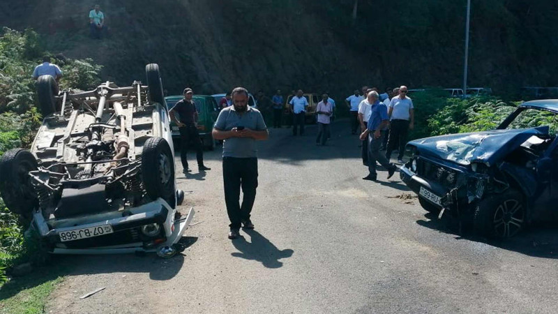 Astarada qəza nəticəsində “Niva” aşıb