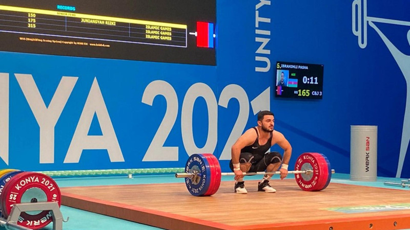 Lənkəran: ağırlıqqaldırma üzrə çempionumuz Paşa İbrahimli İslam Oyunlarında 4-cü yeri tutub