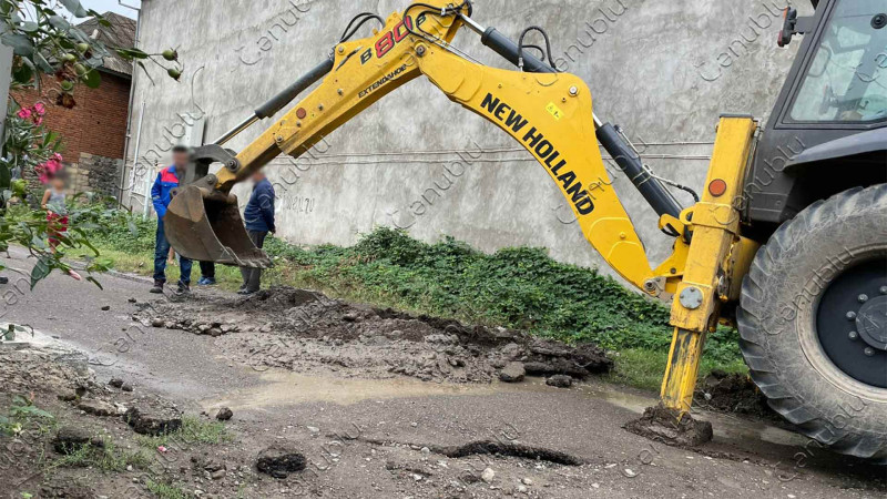 Lənkəran: Şah İsmayıl Xətai küçəsində qazıntı işləri aparılır