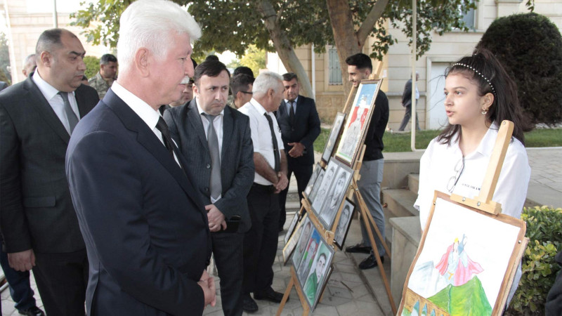 Cəlilabadda şagirdlər Anım Günü ilə əlaqədar tədbir təşkil ediblər