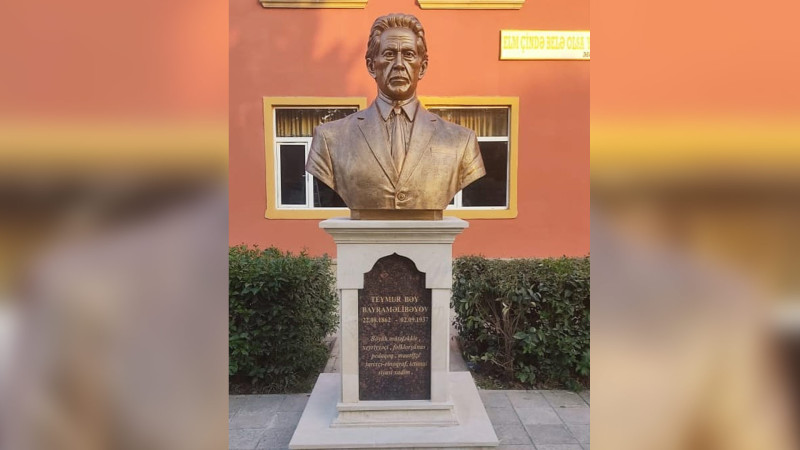 Masallı: Teymur bəy Bayraməlibəyovun adını daşıyan məktəbin həyətində büstü ucaldılıb