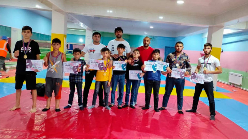 Astaralı kikboksçular 11 qızıl və 1 gümüş medalla rayona qayıdıblar