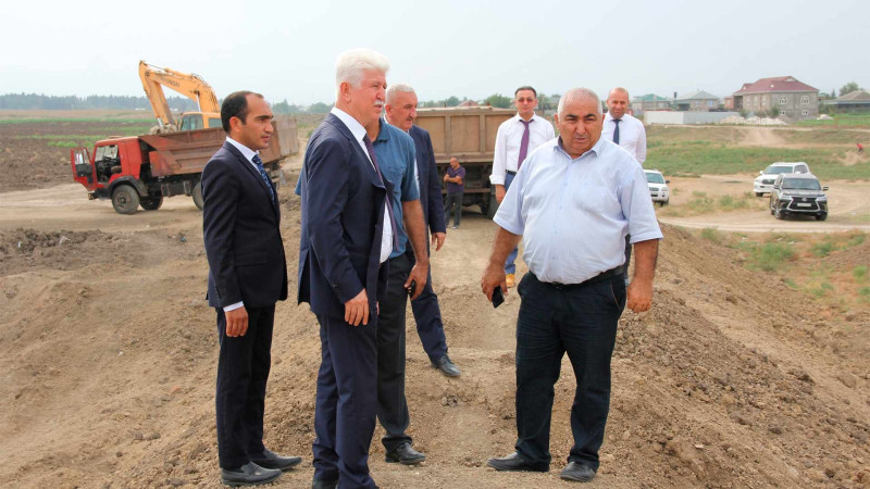 Cəlilabad: icra başçısı tikilməkdə olan su bəndlərinə baxış keçirib