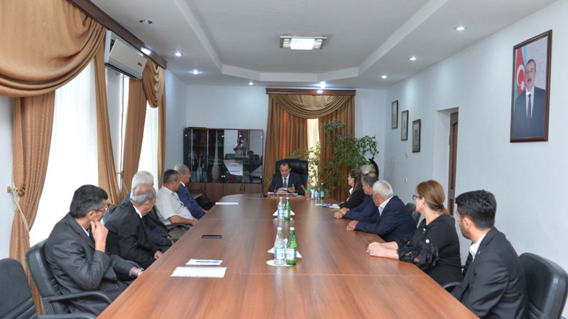Lənkəran: icra başçısı İctimai Şuranın üzvləri ilə görüşüb