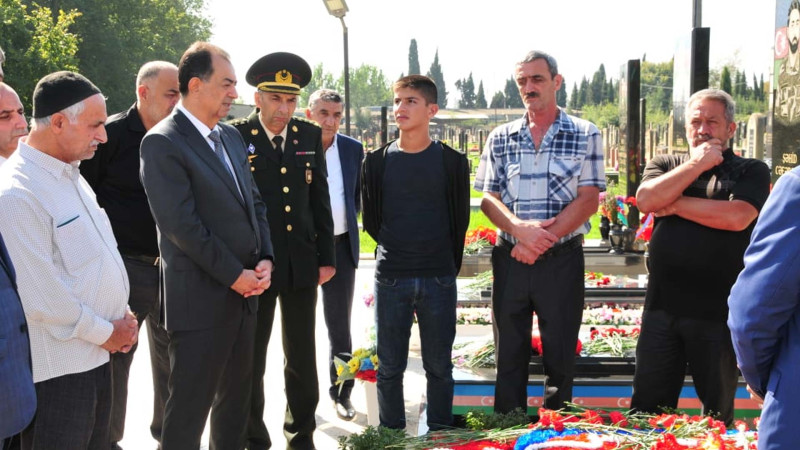 Lənkəran ŞİH başçısı şəhidlərin anım mərasimlərində iştirak edib