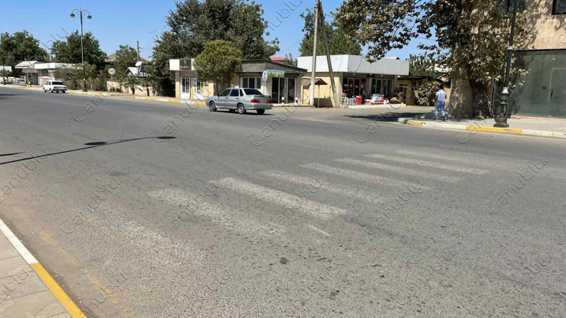 Lənkəran: sakinlər bu küçəyə işıqforun qoyulmasını istəyirlər