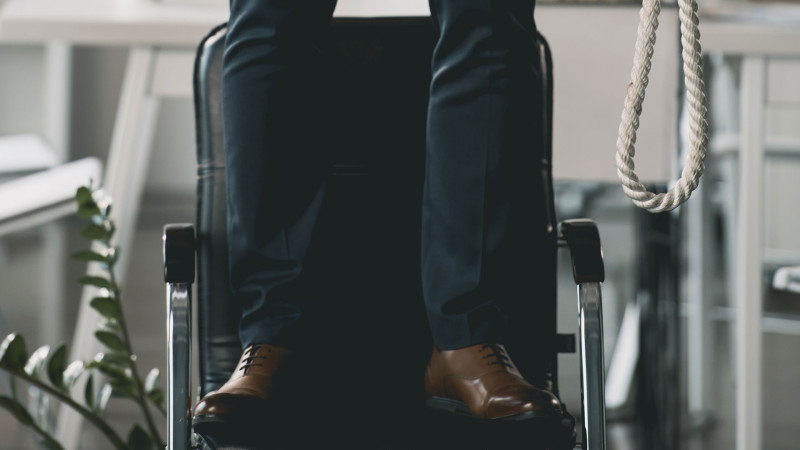 Lənkəran: icra nümayəndəsinin əməkdaşı intihar edib