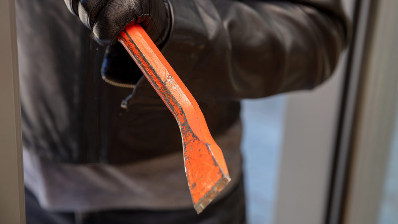 Astara sakini Bakıda bir neçə mənzildən oğurluq edib