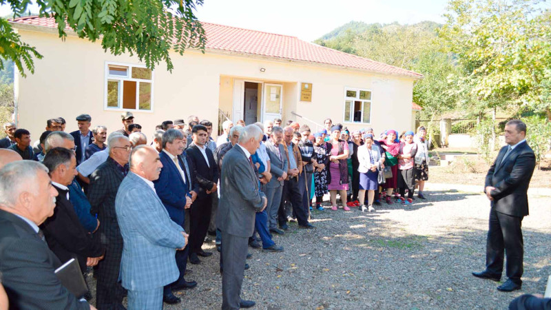 Astara: icra başçısı Pəlikəş kəndində səyyar qəbul-görüş keçirib
