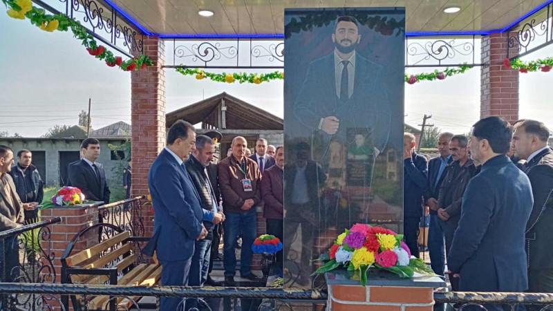 Lənkəran: icra başçısı şəhid Kamran Səmədovun məzarını ziyarət edib