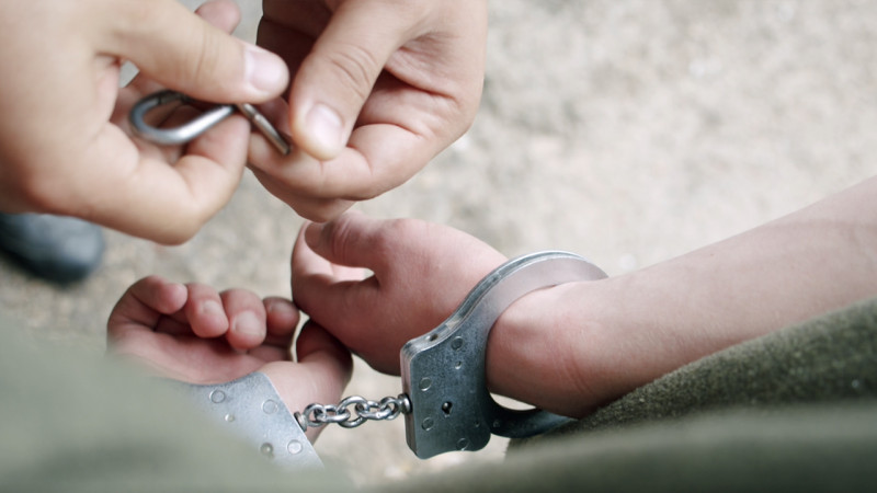 Astara sakini paytaxt ərazisində avtomobillərin birindən oğurluq edib