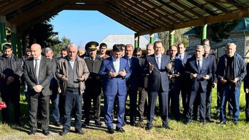 Lənkəran: icra başçısı şəhid Ülfət Babazadənin məzarını ziyarət edib