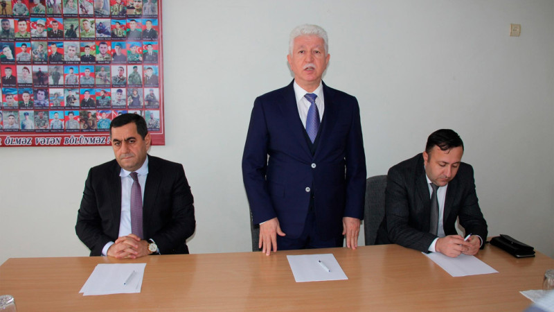 Cəlilabadda Rafiq Cəlilov sakinlərin qayğıları ilə maraqlanıb