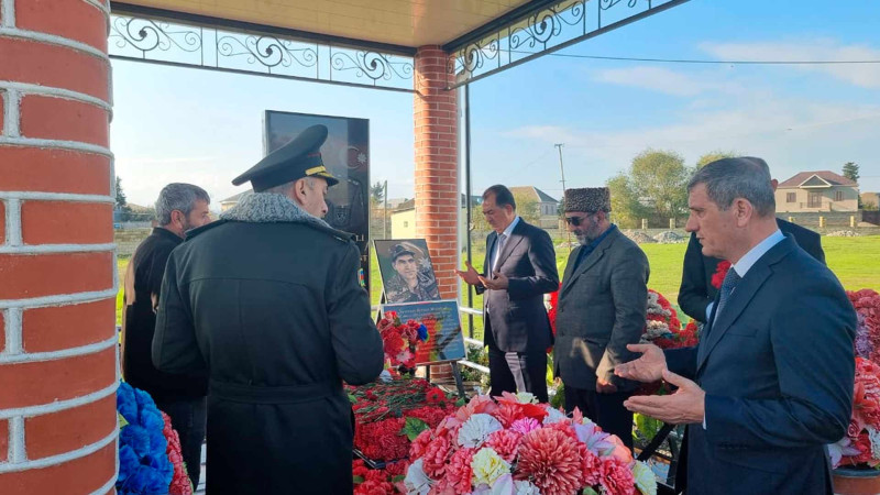 Lənkəran ŞİH başçısı şəhid Araz İbadlının məzarını ziyarət edib