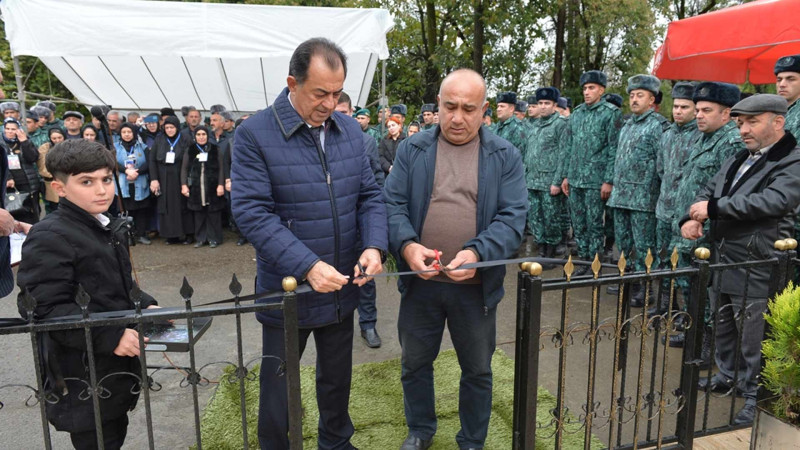 Taleh Qaraşov şəhidlərimizin məzarlarını ziyarət edib