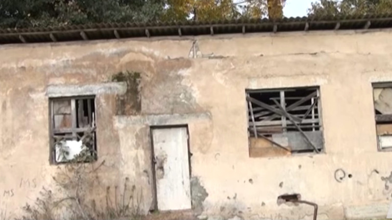 Lənkəran: 305 şagirdlik Şağlaser kənd məktəbinin binası uçmaq üzrədir