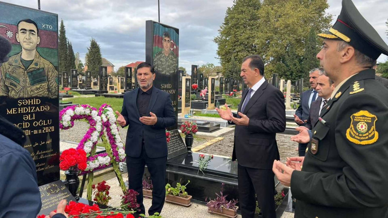 Lənkəran: icra başçısı şəhid Əli Mehdizadənin məzarını ziyarət edib