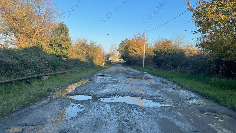 Lənkəran: saysız-hesabsız çuxurlar bu küçəni iflic edib