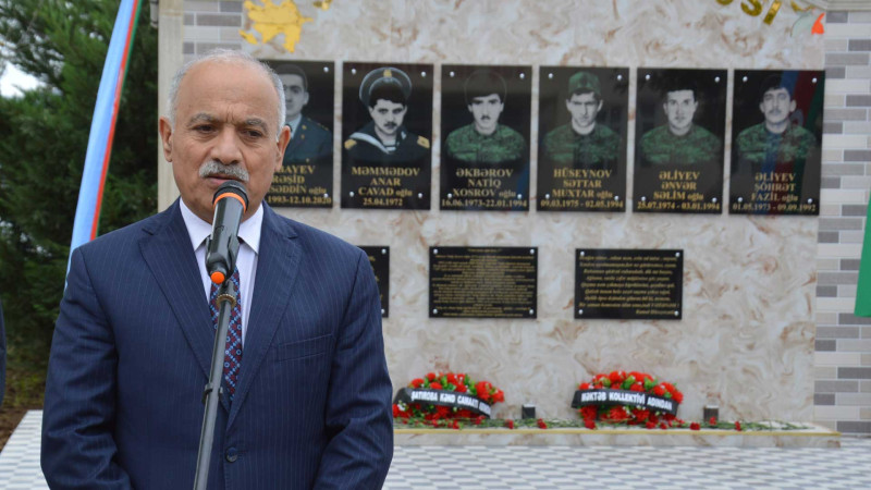 Masallı: Şatıroba kəndində “Şəhidlər abidəsi” inşa olunub