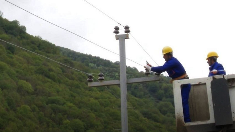 Masallıda elektrik təsərrüfatının yenilənməsi işləri sürətlə gedir