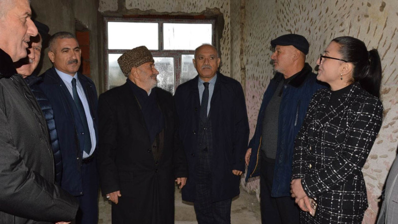 Araz Əhmədov Bədəlan kəndinə səfər edib