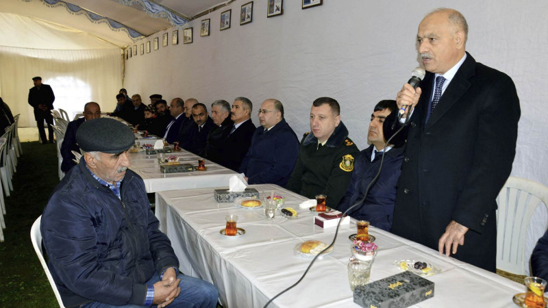 Araz Əhmədov şəhid Rəşid Lətifovun anım mərasimində iştirak edib