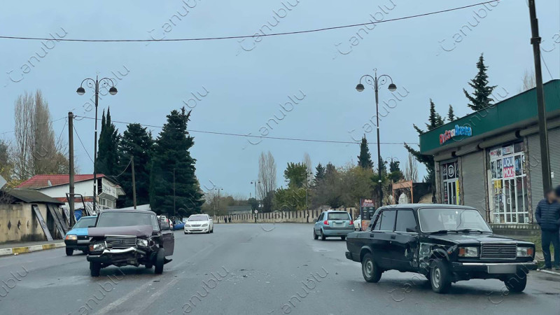 Zərifə Əliyeva küçəsində qəza baş verib