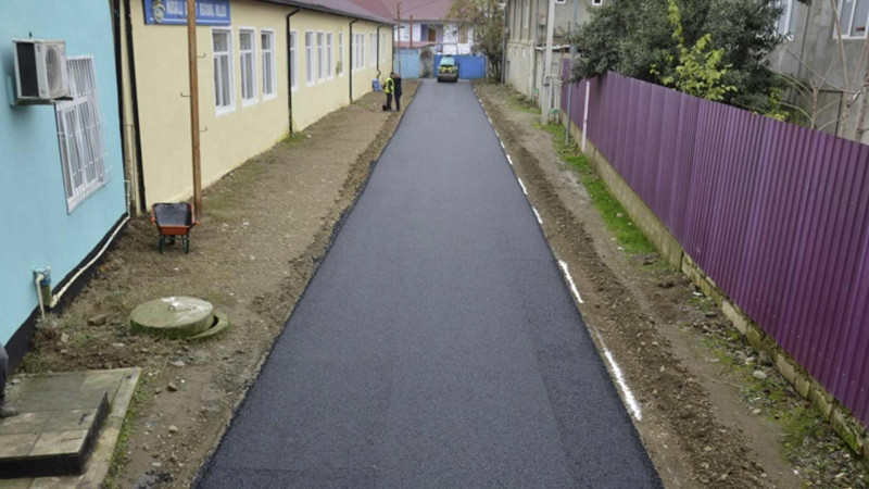 Masallı Dövlət Regional Kollecinin yolu asfaltlanıb