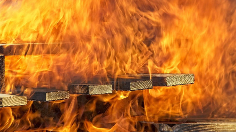 Masallıda 3 tona yaxın ot bağlaması yanıb