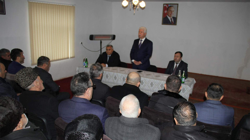 Rafiq Cəlilov vətəndaşların qayğıları ilə maraqlanıb