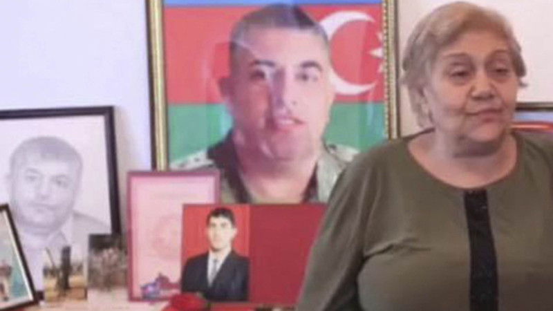 Şəhid Emil Qurbanovun anası vəfat edib