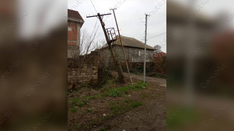 Lənkəranda rabitə dirəyi aşmaq üzrədir