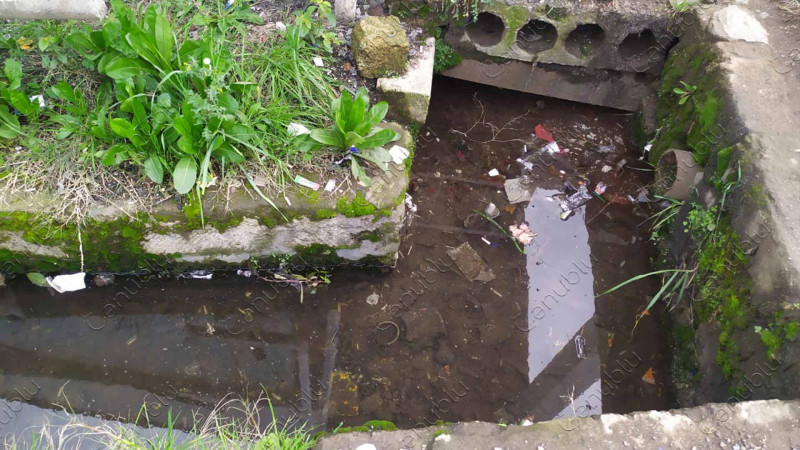 Lənkəranın xəndəkləri antisanitariya yuvasına çevrilib