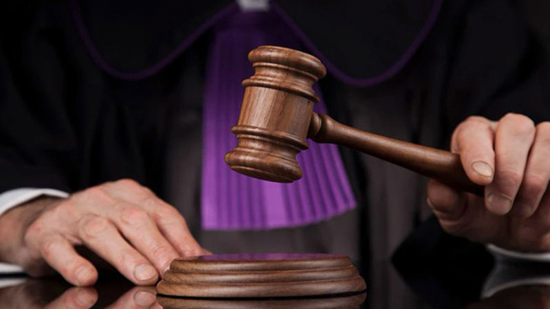 25 il axtarışda olan şəxs məhkəmə zalından azadlığa buraxılıb