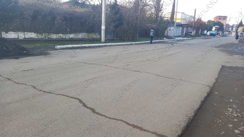 Lənkəranda bordürlər yenilənir