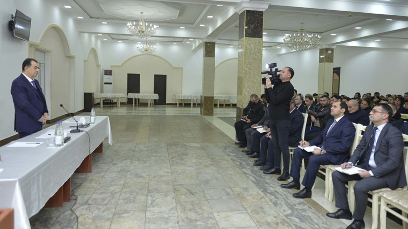 Lənkəran: icra başçısı sakinlərlə növbəti səyyar qəbul-görüş keçirib