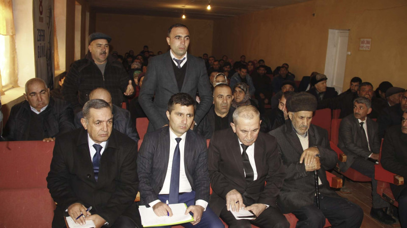 Cəlilabad RİH başçısı Təzəkənd sakinləri ilə görüşüb