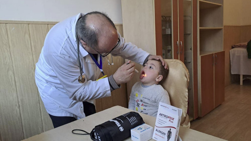 Uşaq evlərində təmənnasız tibbi müayinə keçirilib