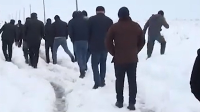 Lənkəran: yağıntının çox olması ilə bağlı Balıqçılar qəsəbəsində həyat dayanıb
