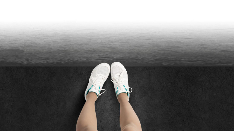 Masallıda şagird özünü direktora görə məktəb binasından atıb?- İddia