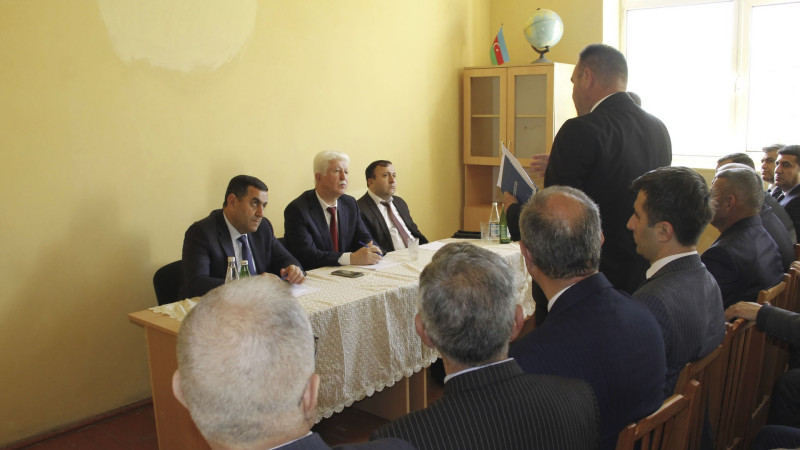 Cəlilabad icra başçısı sakinlərlə görüşüb