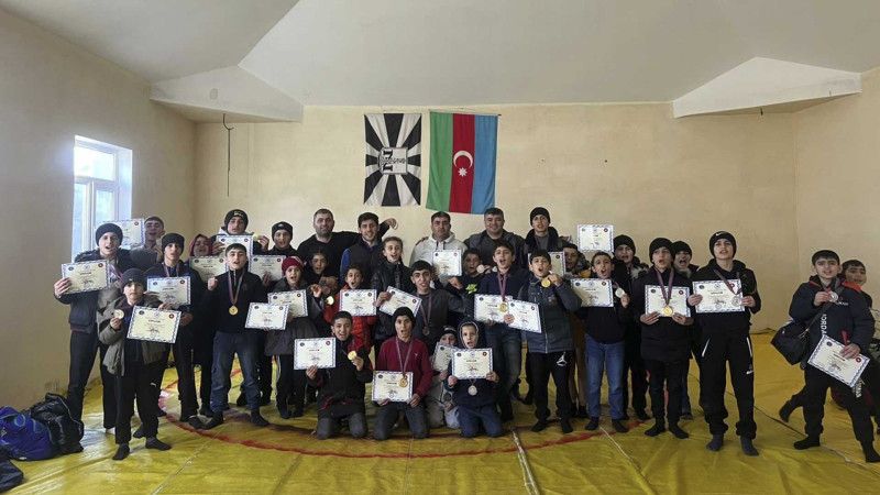 Astaralı güləçşilər Bakıdan 32 medalla qayıdıblar
