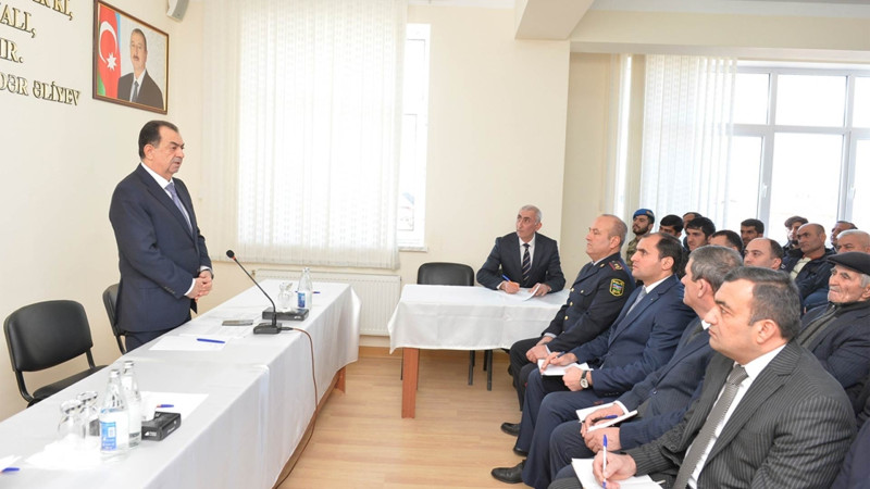 Taleh Qaraşov Qurumba və Narbağı kəndlərinin sakinləri ilə səyyar qəbul-görüş keçirib